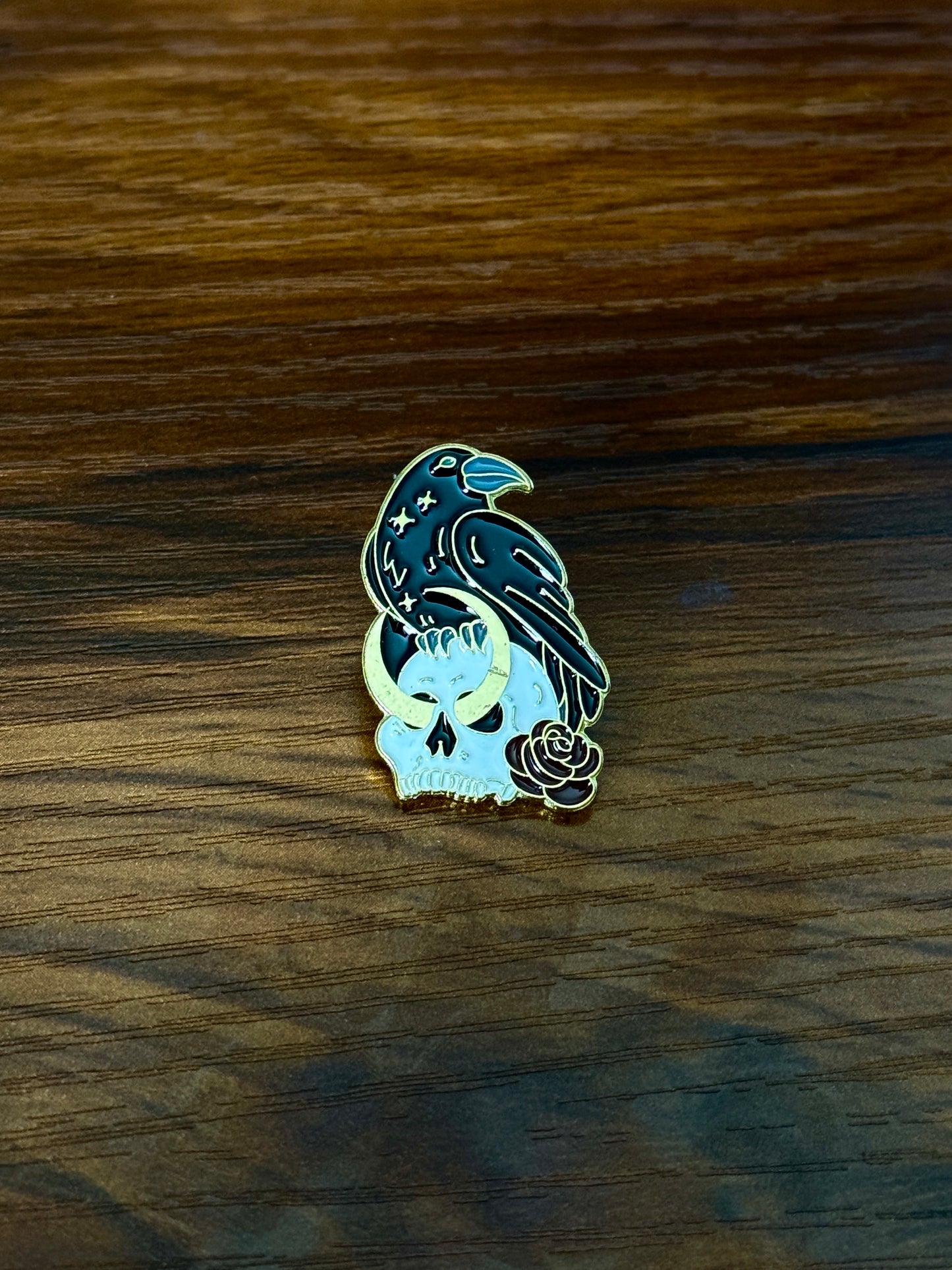Raven and skull- design 2